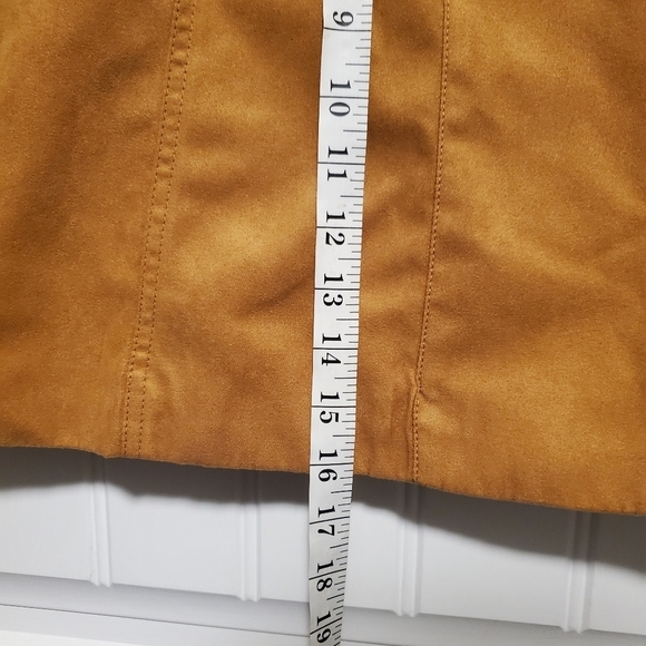 Divided Faux Suede Camel A-Line Skirt Size 2 - Picture 5 of 6